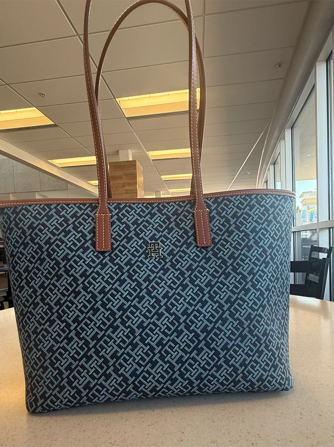 Tommy Hilfiger Tote Bag