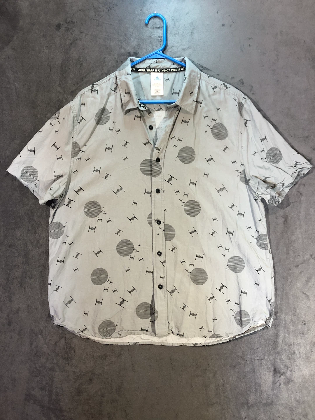 Star Wars Men’s Button up Gray Large
