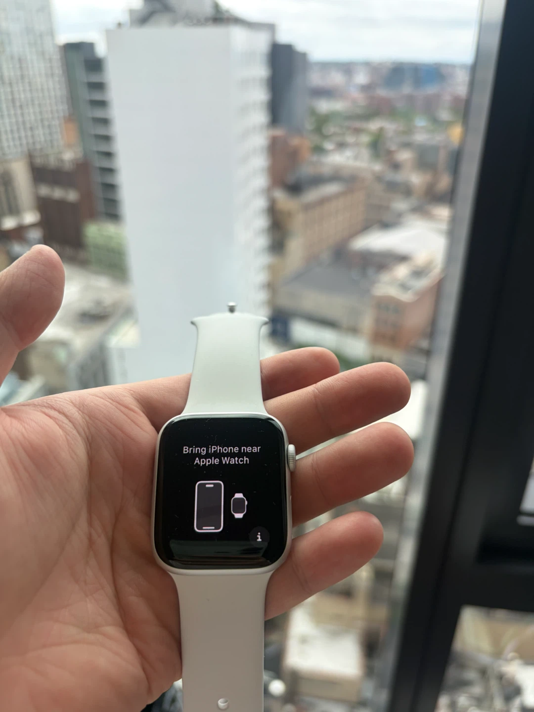 Apple Watch Series 4 GPS, 44mm, Silver Aluminum Case