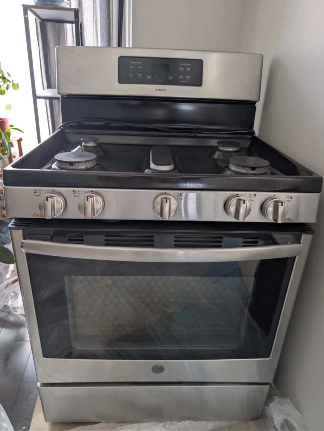 GE Adora Gas Range