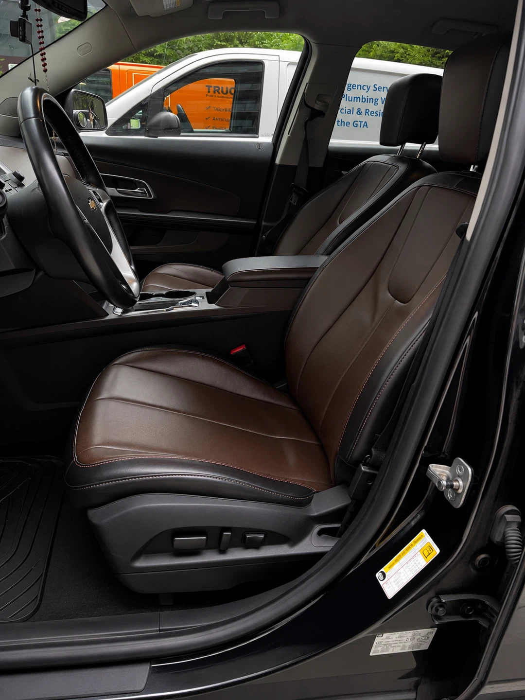 2010 Chevrolet Equinox LOW MILEAGE - CLEAN CAR FAX - photo 5