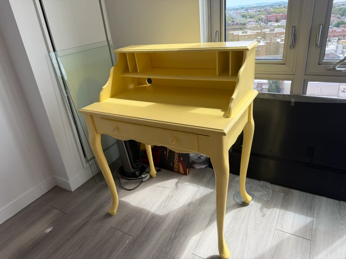 Yellow Vintage Desk - photo 2