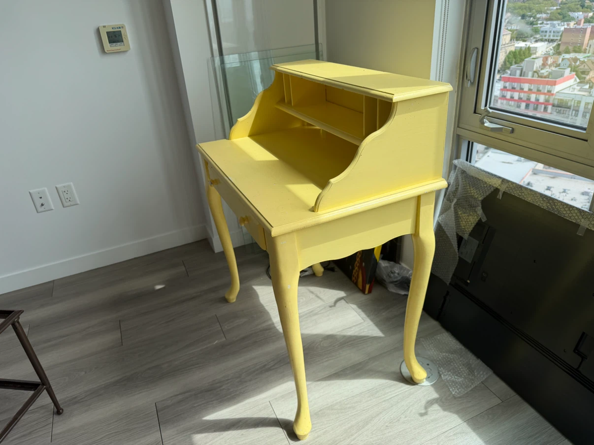 Yellow Vintage Desk - photo 3