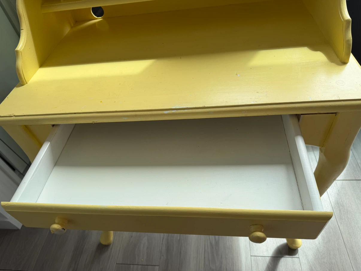 Yellow Vintage Desk - photo 4