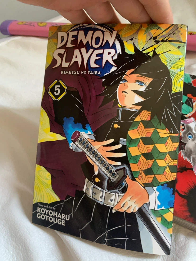 Demon slayer manga 1-5 including  kokoshubu upper 1 demon sword - photo 2