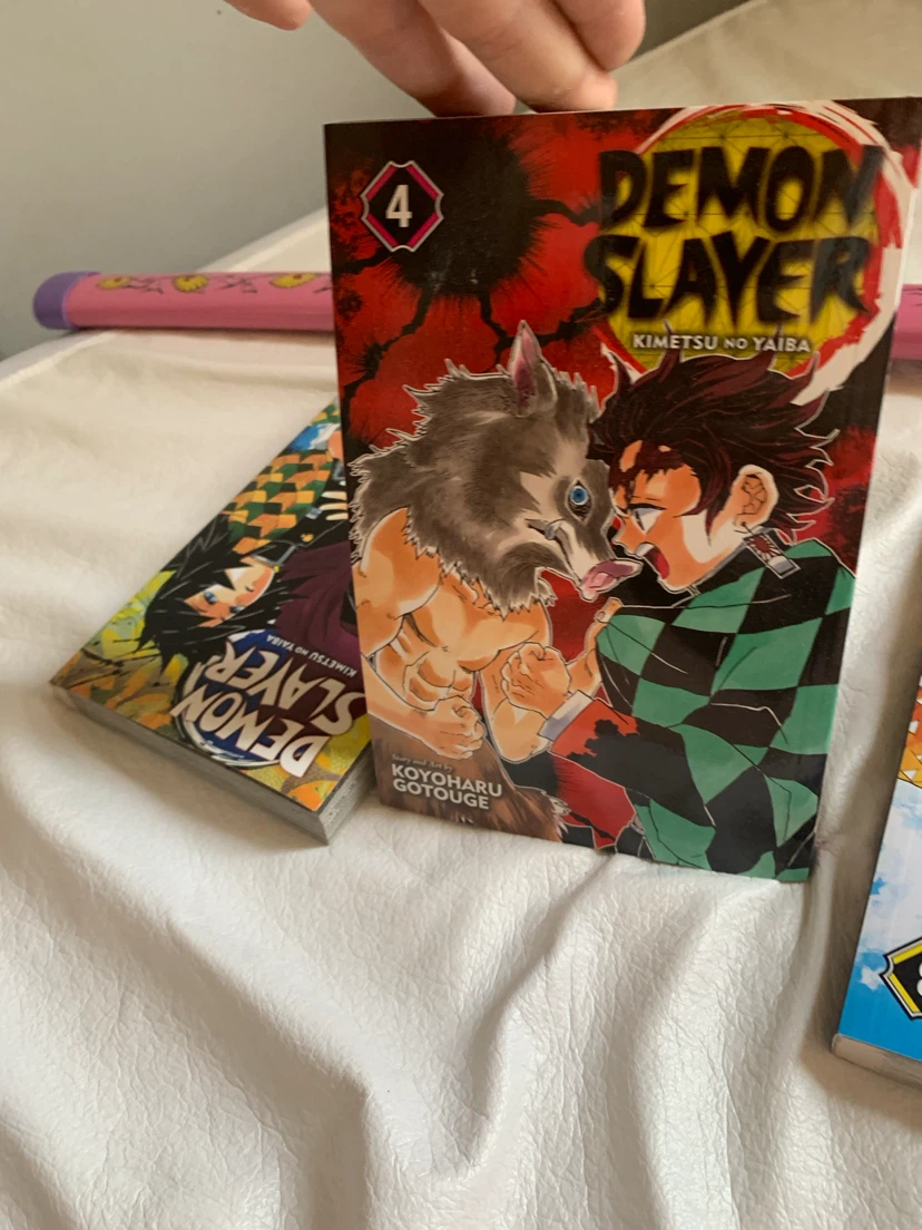 Demon slayer manga 1-5 including  kokoshubu upper 1 demon sword - photo 3