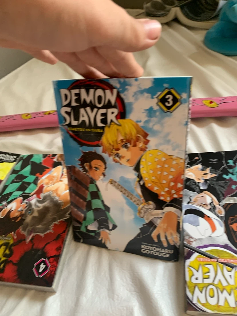 Demon slayer manga 1-5 including  kokoshubu upper 1 demon sword - photo 4