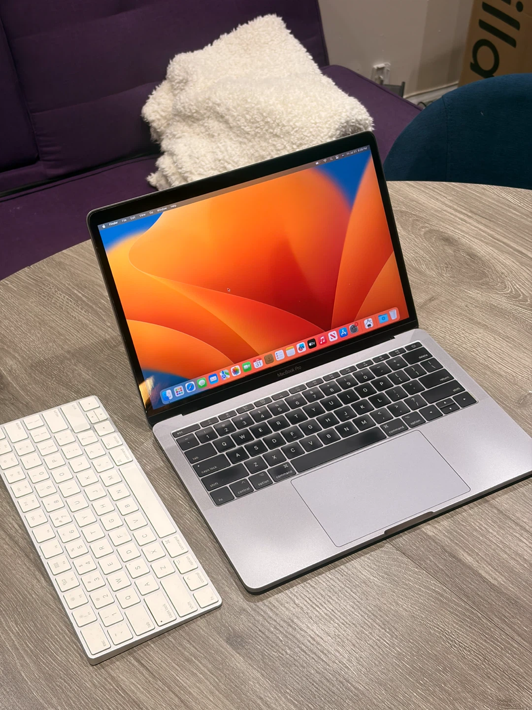 MacBook Pro (Retina, 13-inch, 2017) — 250GB / i5 / 16GB