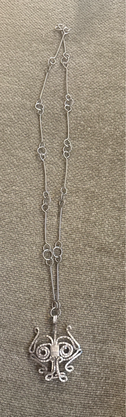 Silver Toned Pendant Necklace