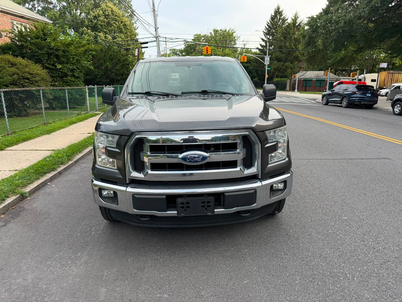 2015 Ford F-150 SuperCrew 4x4 Truck - photo 2
