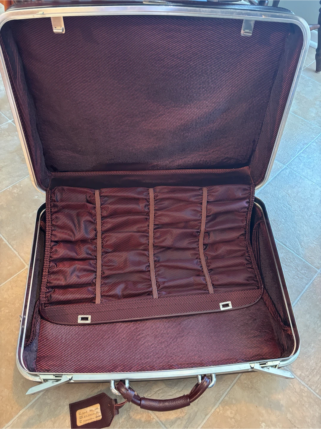 Vintage Jetliner Leather Suitcase - photo 3