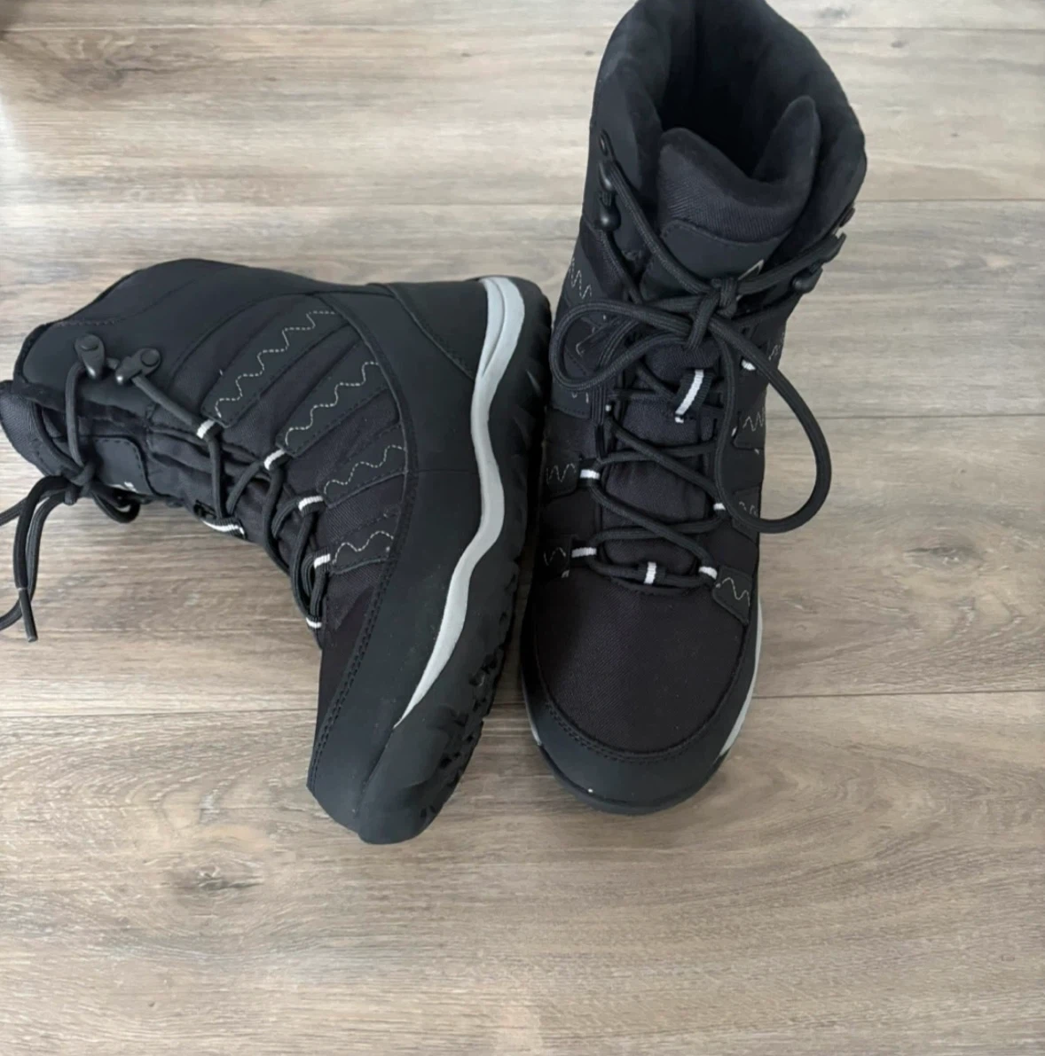 Black Winter Boots