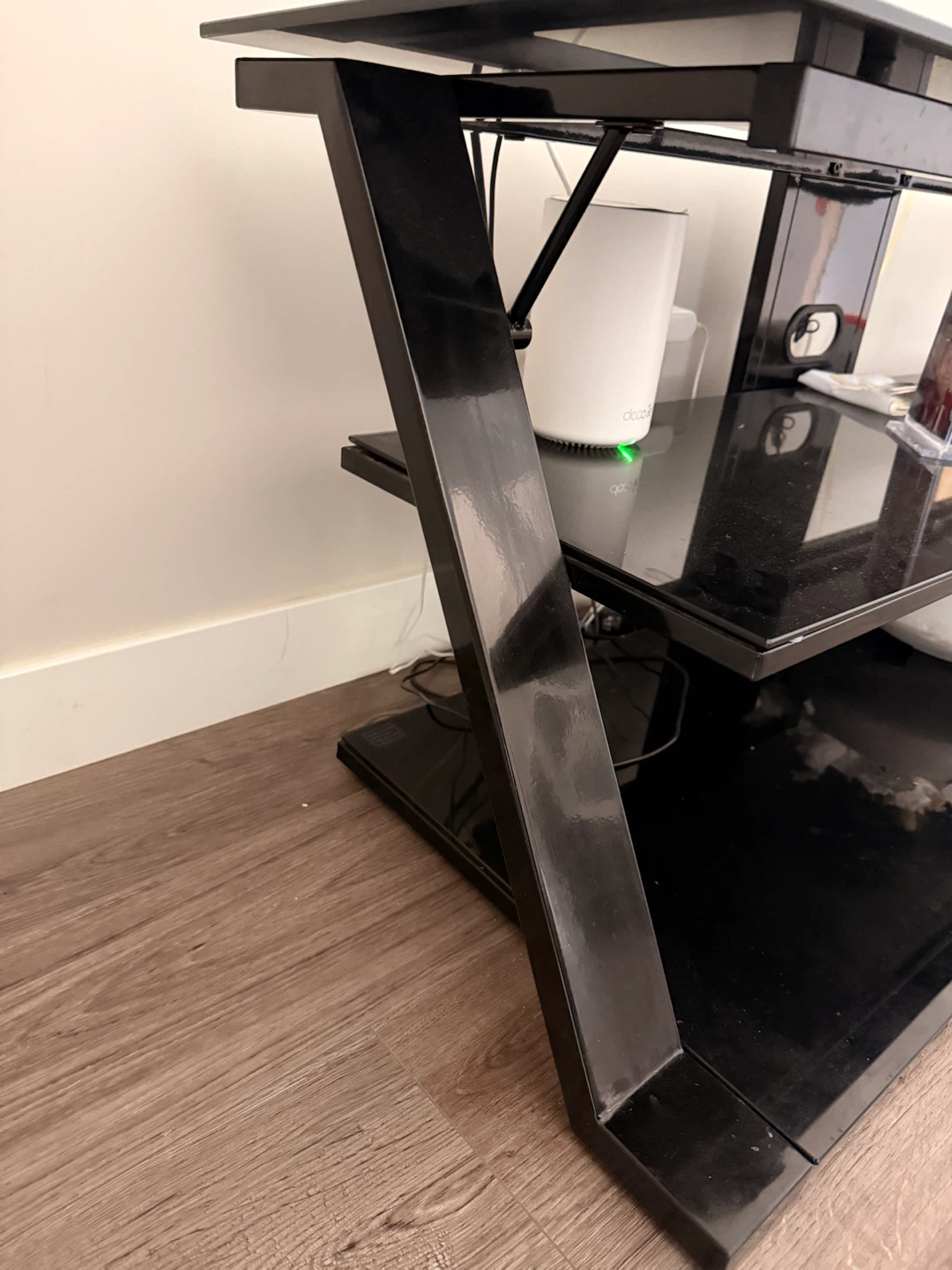TV stand - photo 3