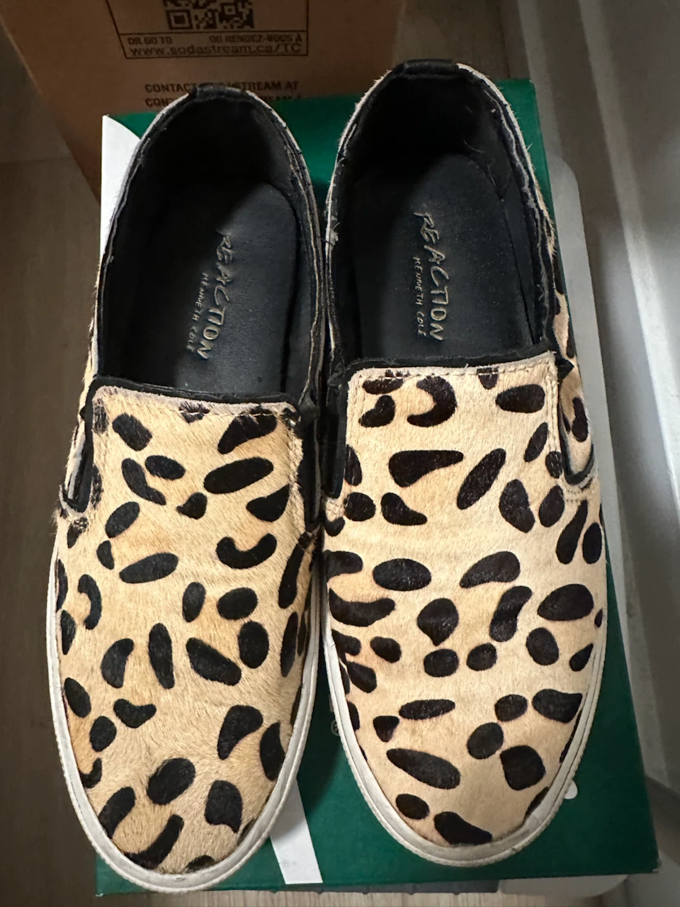 Kenneth Cole Leopard