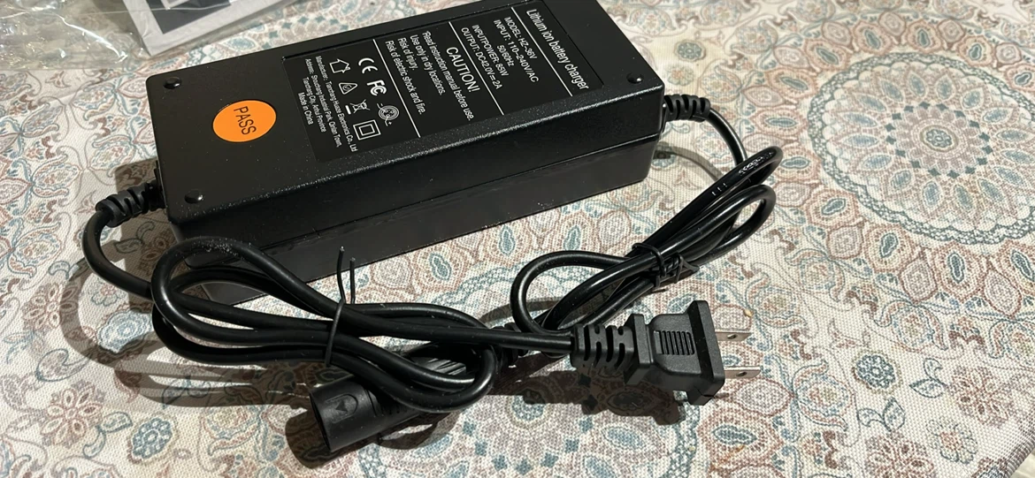 Lithium Ion Battery ebike Charger HZ-36V - photo 4
