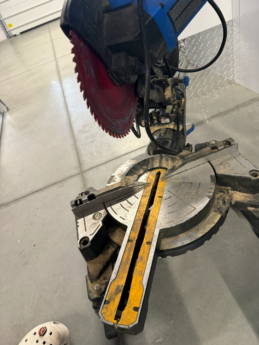 Mastercraft Compound Miter Saw - photo 3
