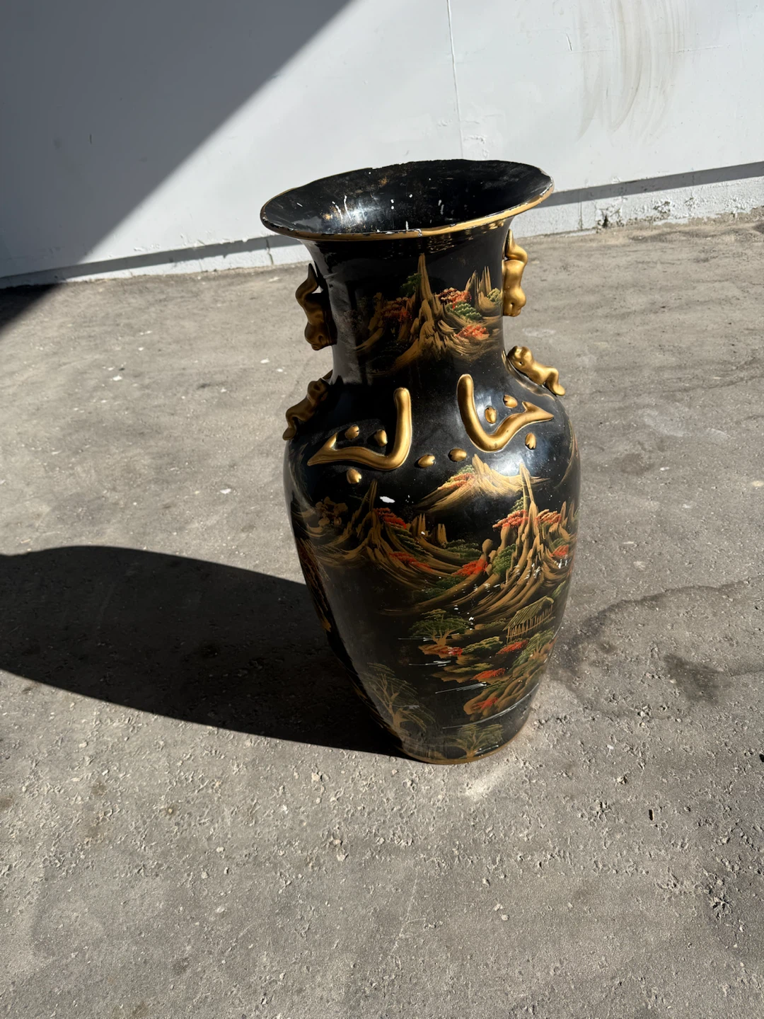 Large Black Decorative Vase with Asian Motif - photo 4
