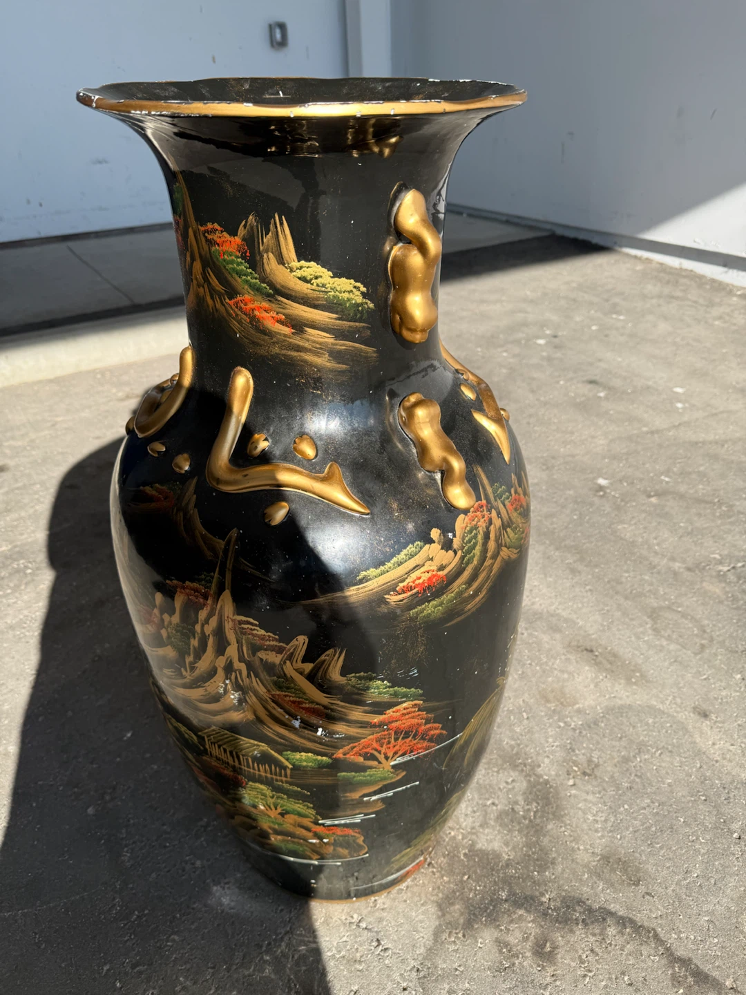 Large Black Decorative Vase with Asian Motif - photo 5