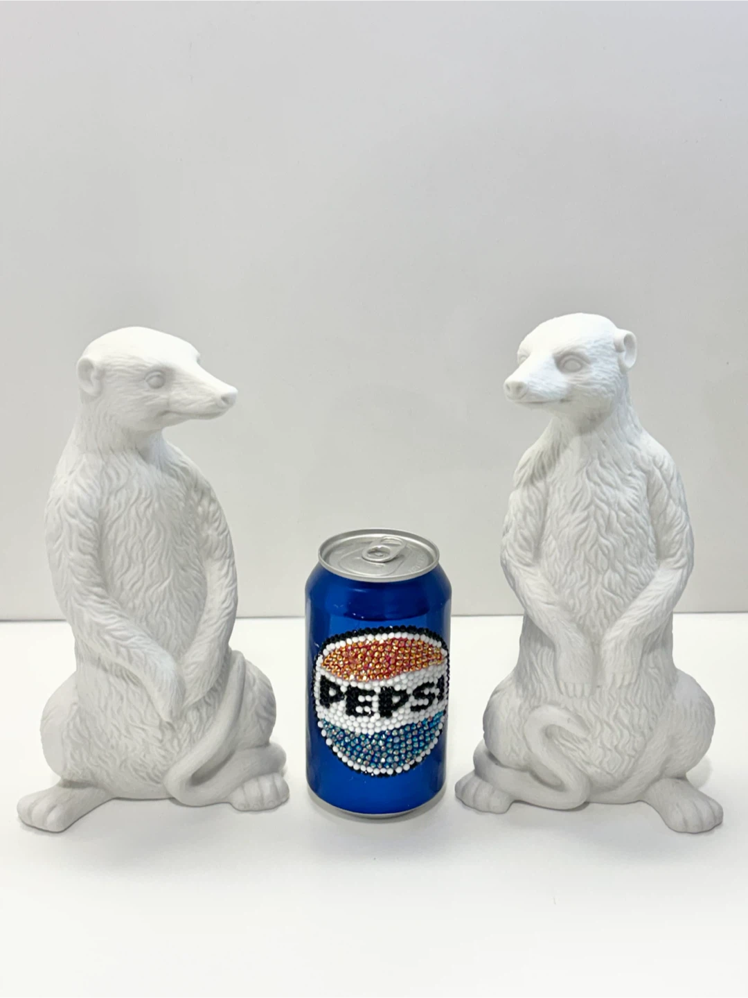 Pair of Luna Porcelain Meerkat Figurines - photo 2