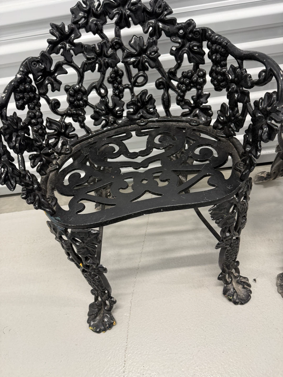 Vintage Ornate Cast Iron Garden Chairs (Set of 2) - photo 3