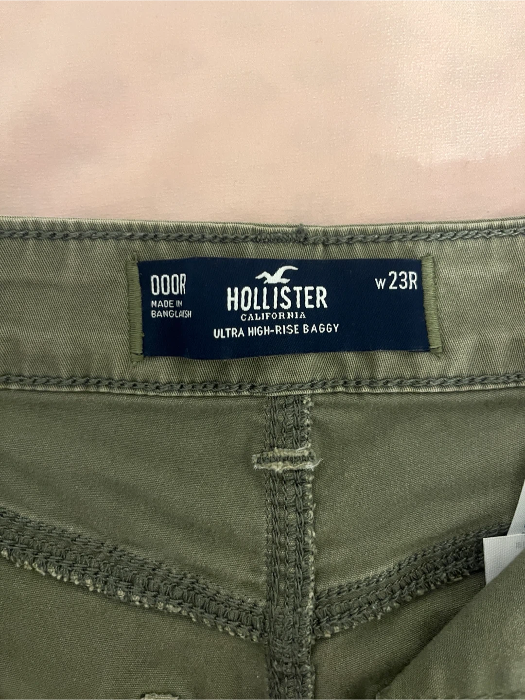 Hollister Ultra High-Rise Baggy Cargo Pants - Olive Green - photo 3
