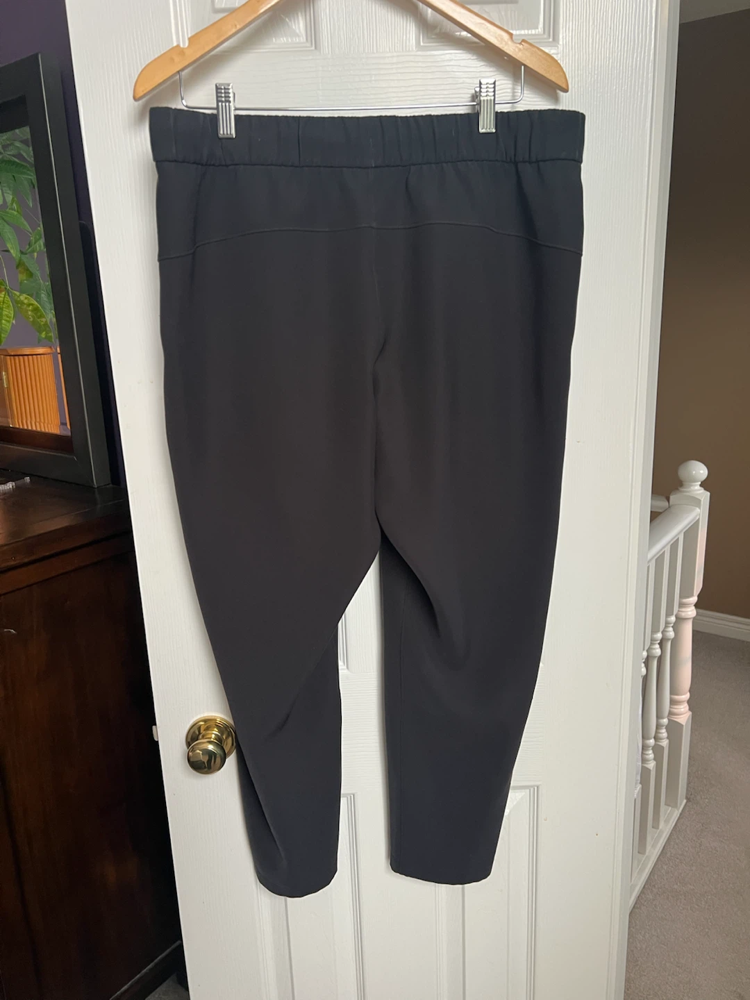 Size 12 lululemon on the fly 7/8 pants - photo 2