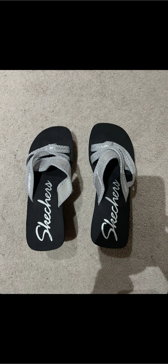 Skechers Wedge Flip Flops