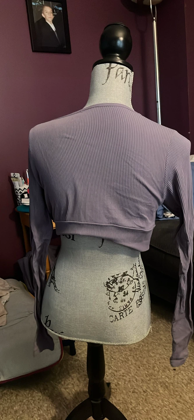 Ribbed Cropped Long Sleeve Top - photo 2