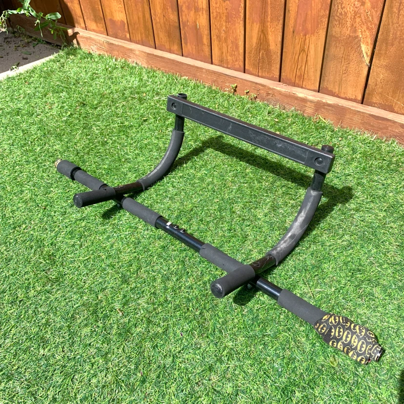Pull Up Bar Doorway Home Gym Chin Up Fitness Workout Equipment