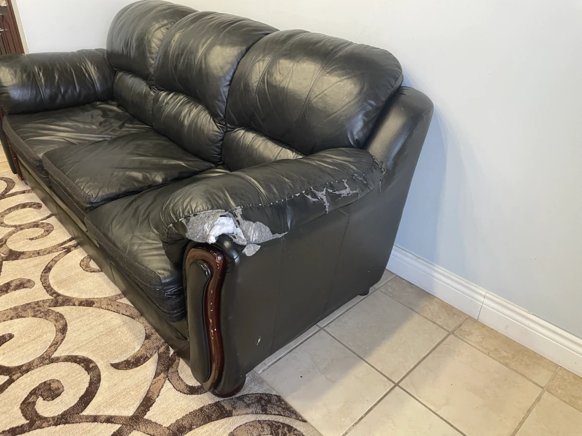 Black Leather Sofa - photo 2