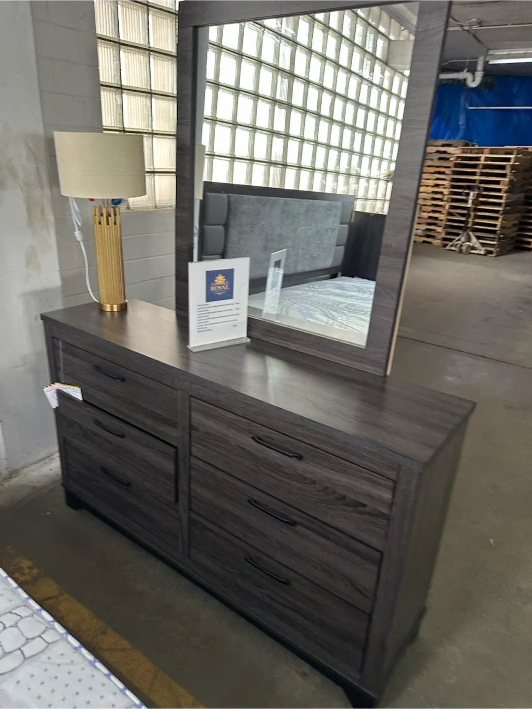 4 piece bedroom set bf Mr dr ns - photo 3