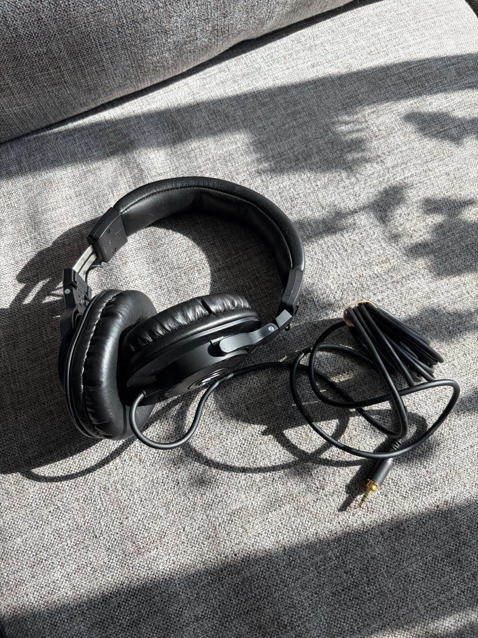Audio-Technica ATH-M30x Studio Headphones — Like New - photo 3