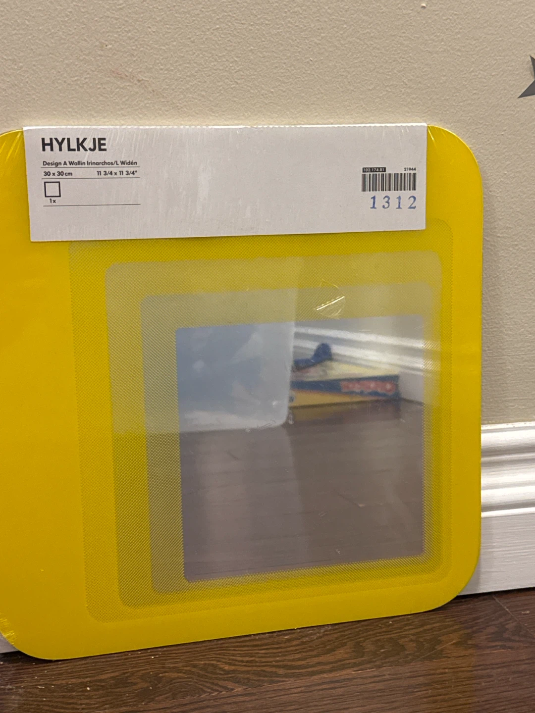 IKEA HYLKJE 30x30cm Placemats (Set of 4)