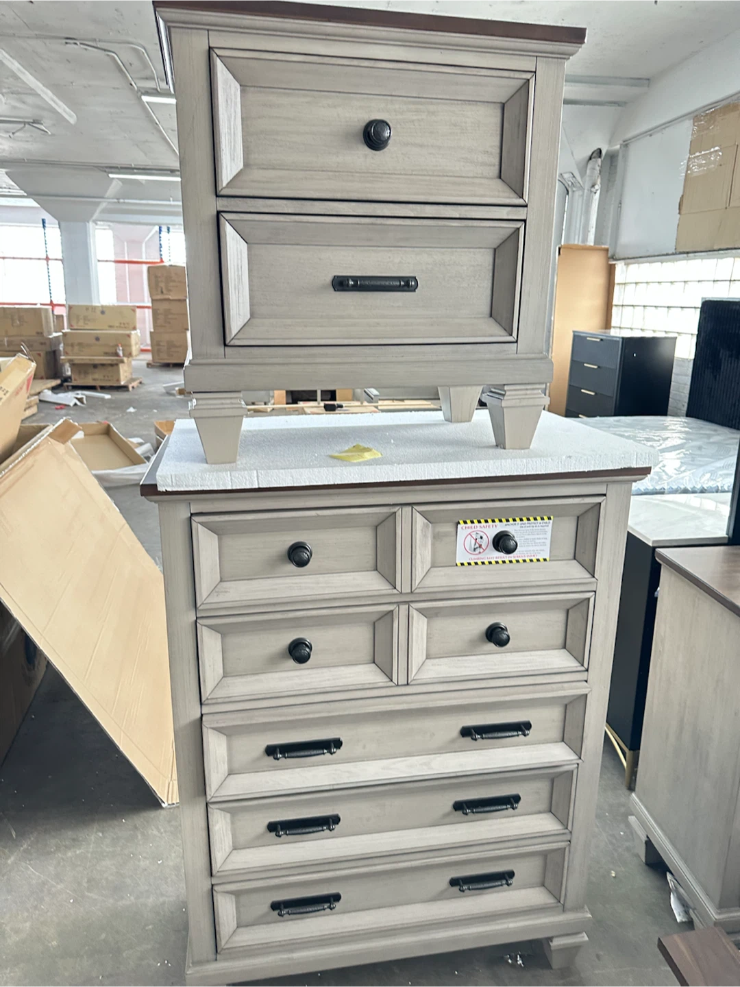 Bedroom Set - Bed frame Dresser, Nightstands & mirror - photo 2