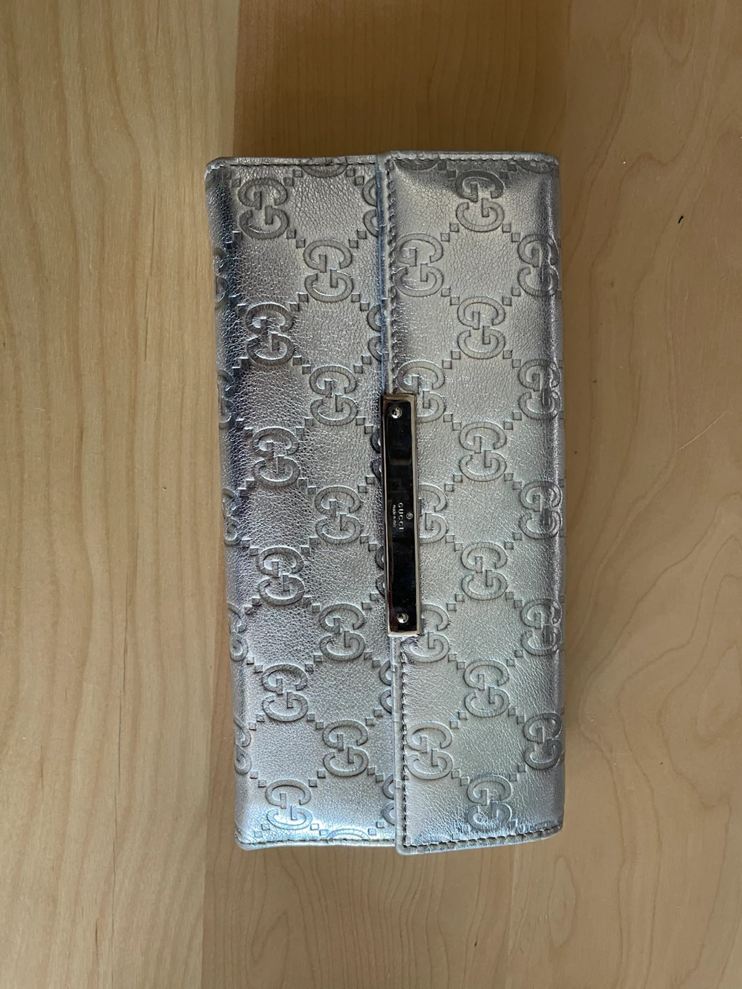 Gucci Silver Embossed Monogram Long Wallet - photo 2