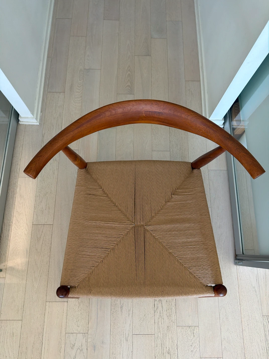 Mid-Century Danish Modern Chair (Hans Wegner Style) - photo 5