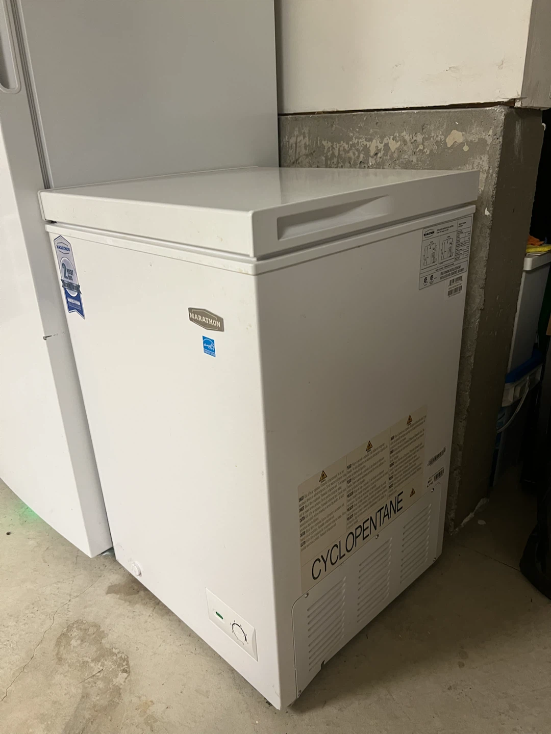 Marathon MCF35W-1 Chest Freezer - photo 2