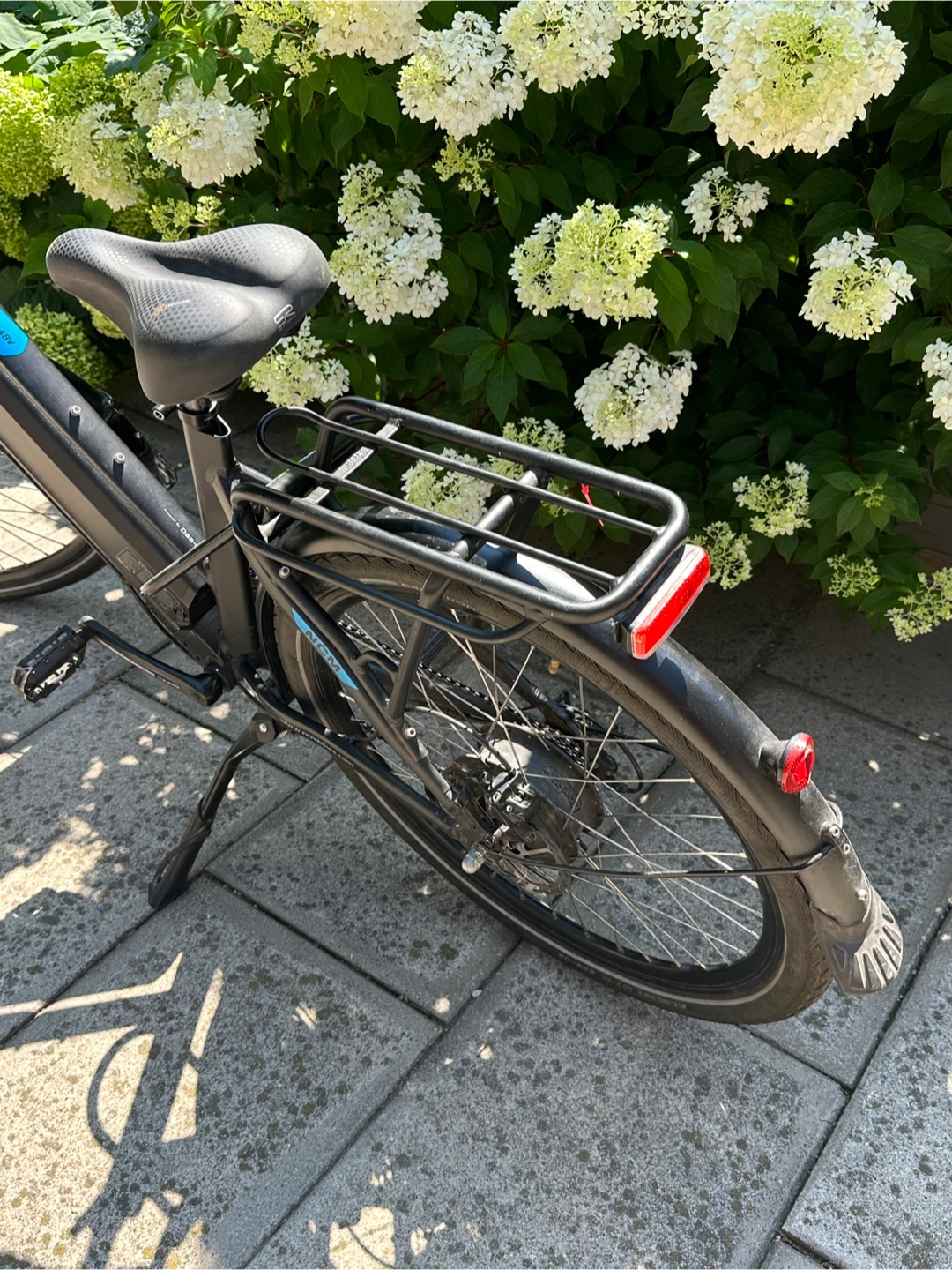 NCM Milano Plus Electric Bike - photo 2
