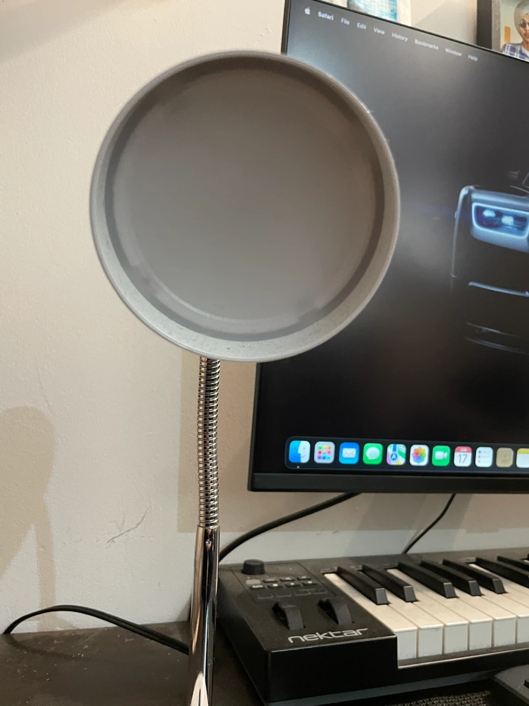 DEL LED Desk Lamp - photo 3