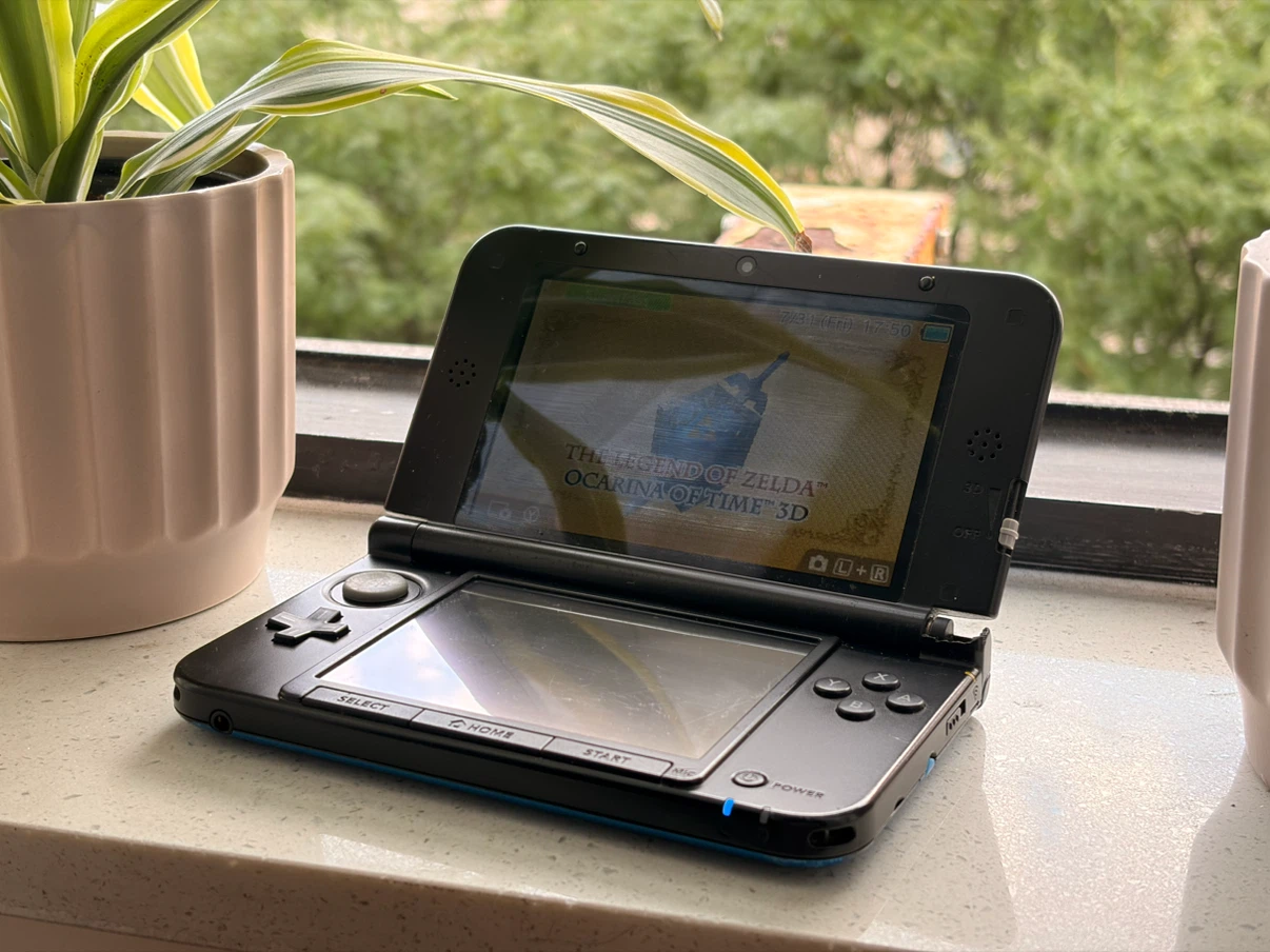 Nintendo 3DS XL Blue Console - photo 2