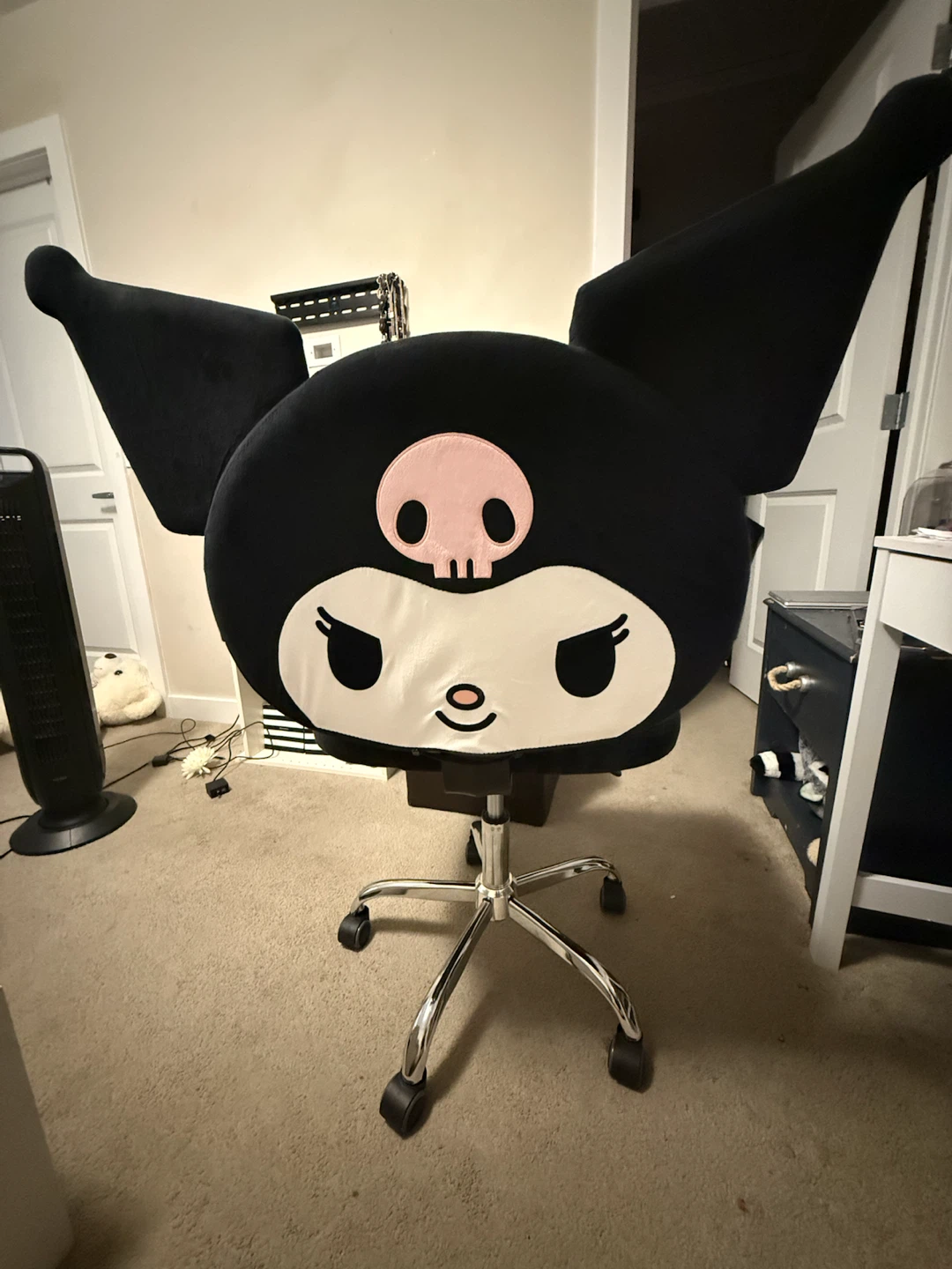 Kuromi character office chair - photo 2