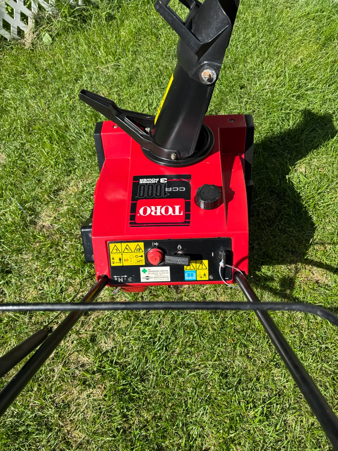 Toro CCR 1000 Snow Blower - photo 2