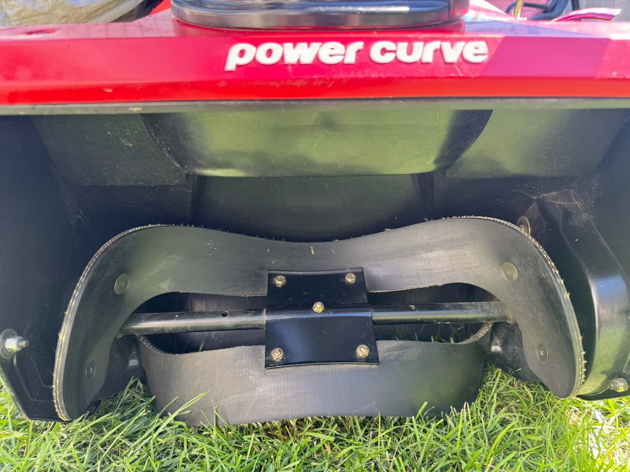 Toro CCR 1000 Snow Blower - photo 5