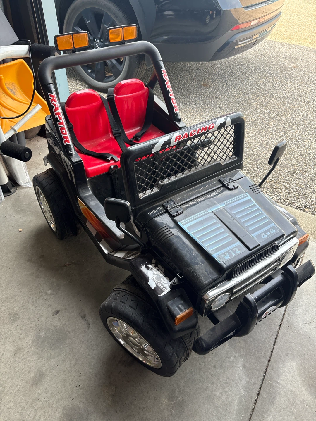 Black Raptor 4x4 Ride-On Toy Car