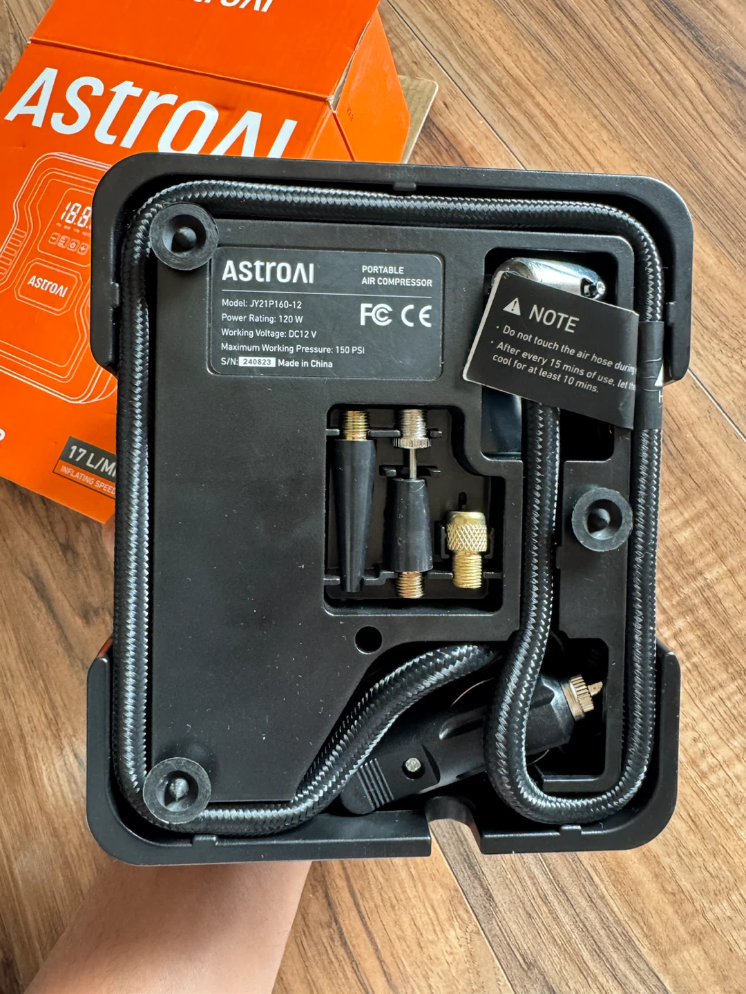 AstroAI Portable Air Compressor JY21P160-12 - photo 2