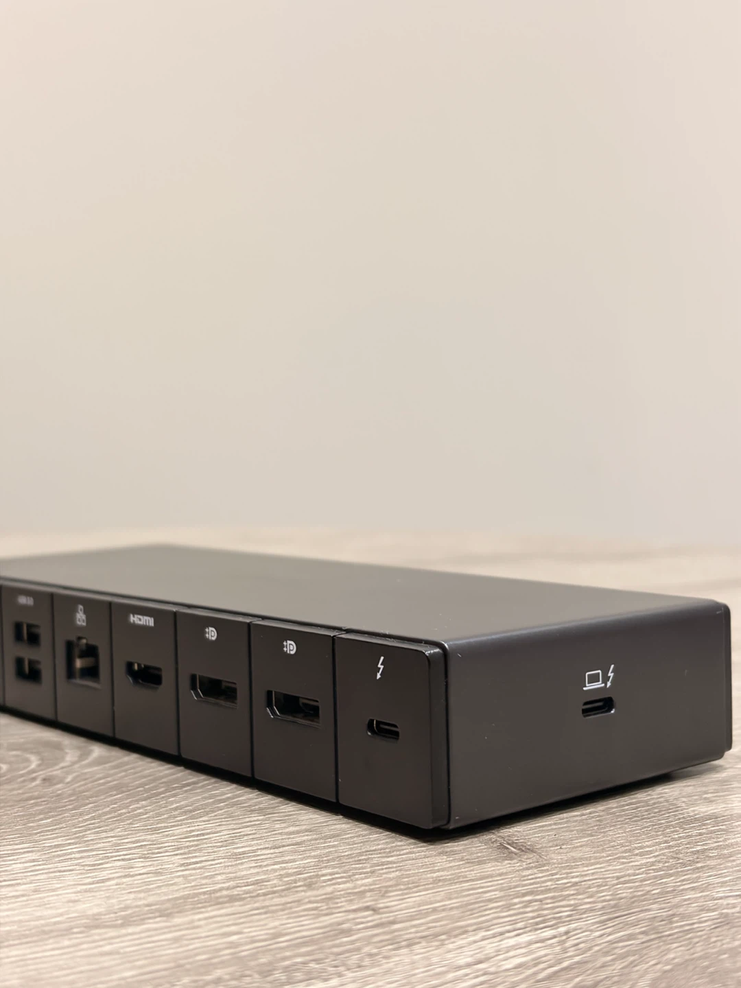 Anker 778 Thunderbolt 4 Docking Station 12-in-1 - photo 5