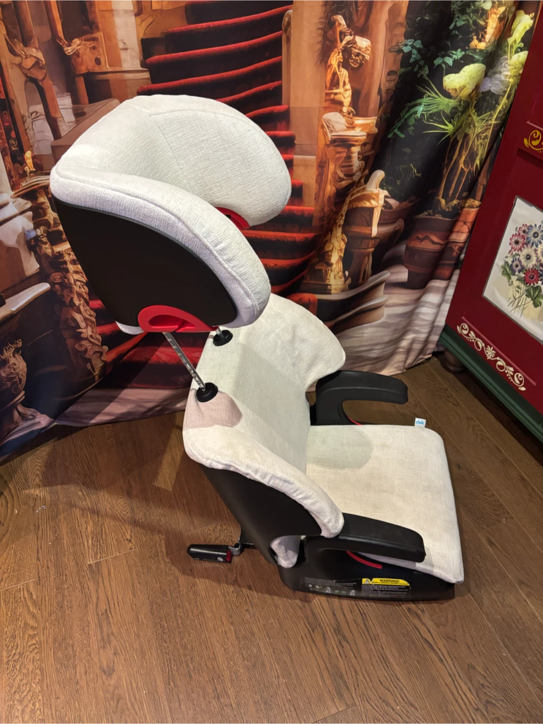 Clek booster seat - photo 5