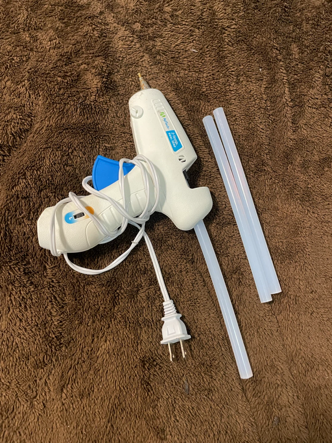 AdTech 2-Temp Dual-Temp Glue Gun with Glue Sticks - photo 5