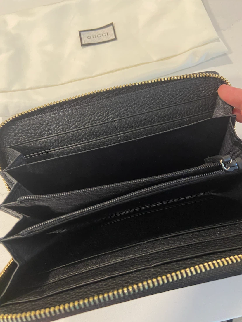 Gucci Black Leather Zip Around Wallet - photo 2