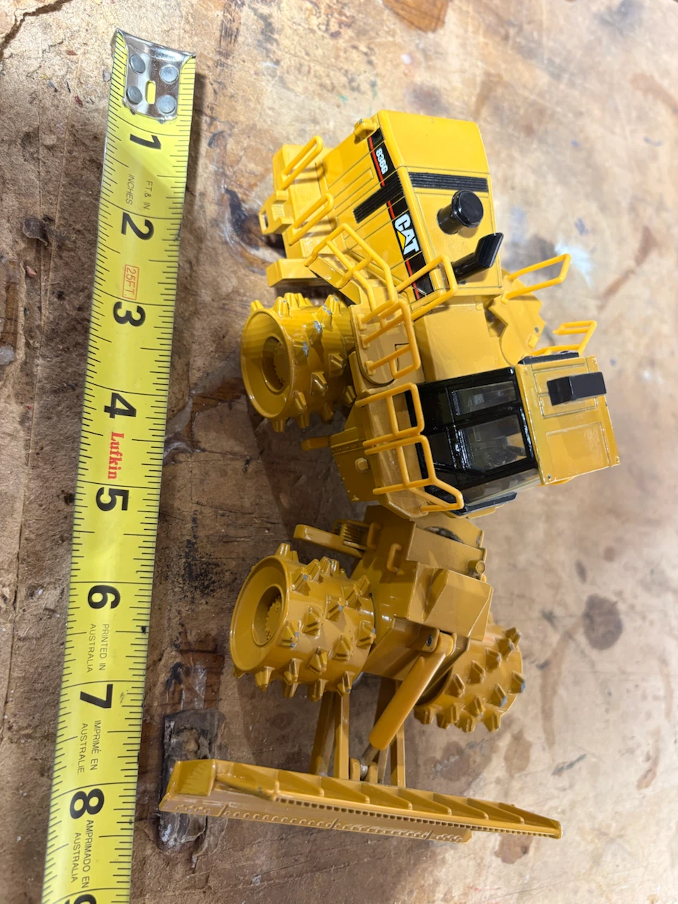 Caterpillar Soil Compactor Toy Model - photo 3